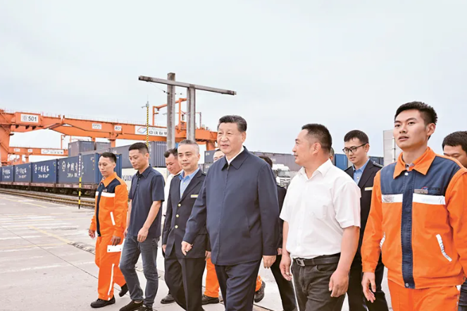 《求是》发表习近平重要文章《促进高质量充分就业》